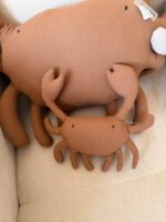 عروسک خرچنگی پارچه ای در سه سایز و دو رنگ - Image 2